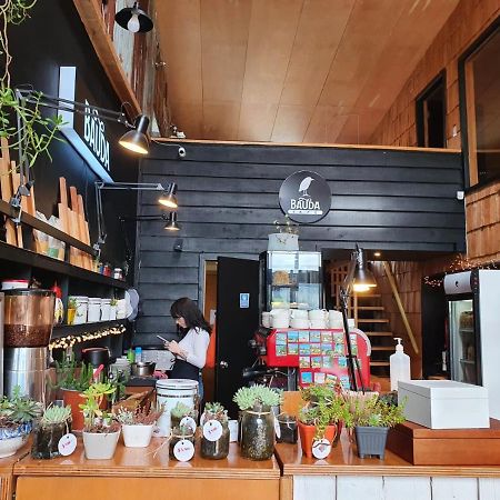 Hotel & Cafe Bauda Кастро Экстерьер фото